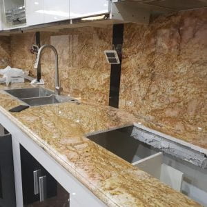 Đá Granite Vàng Hoàng Gia Ốp Mặt Bếp